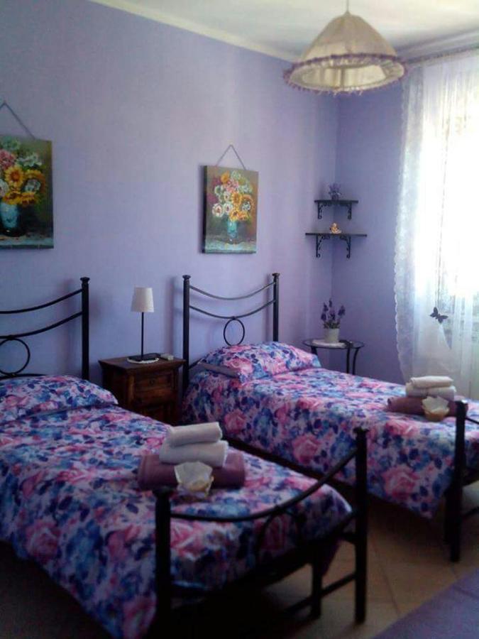Camera Matrimoniale/Doppia con Letti Singoli con Bagno Privato Esterno